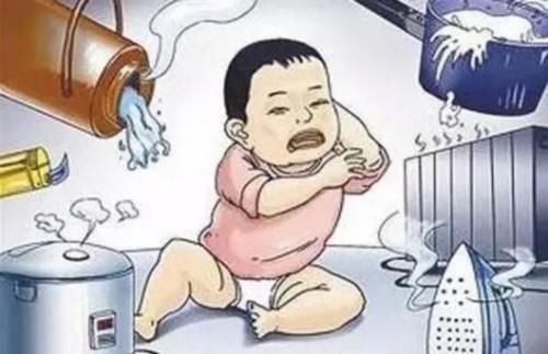 宝妈|孩子被开水烫伤怎么办!先脱衣服还是先冲水,顺序要知道
