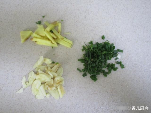 孩子|1分钟让花蛤吐净泥沙,这样做,鲜香味美,孩子还嫌我买少了