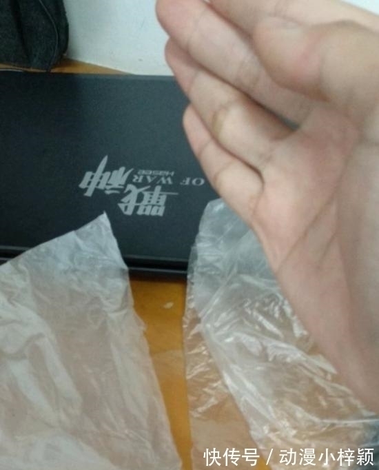 可乐|日本动漫太扯淡,徒手把碳捏成钻石,网友们纷纷玩起了梗