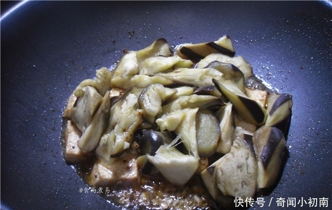 开胃|常给老人和孩子做此菜,开胃不上火,营养又健康,拌饭吃特香