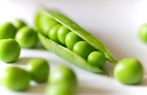 女人想气色好，春天吃的食物，促进胃肠蠕动，加速排便，肌肤更好