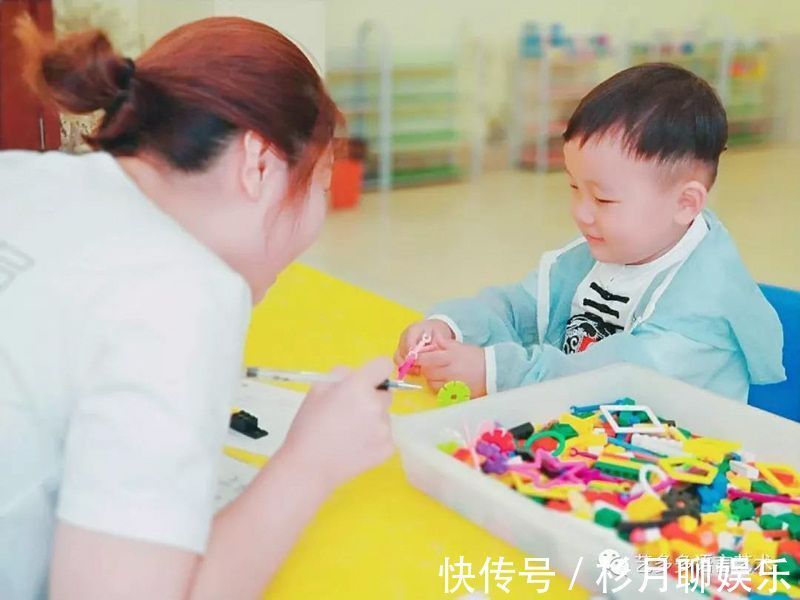 孩子|别不信,孩子跟妈妈睡和跟奶奶睡差别很大,将决定他一生的性格