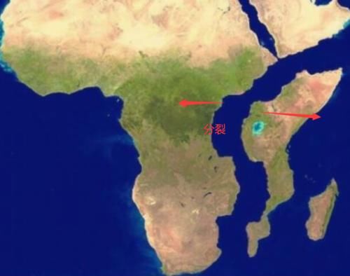 大西洋扩大，太平洋缩小，地球被一种力量推动改变，到底是什么？