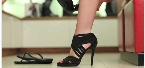美丽 美丽的痛苦,怎样穿高跟鞋让你的脚后跟更舒适