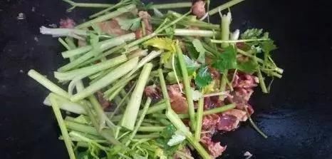 羊肉|入秋后要多吃这肉,比牛羊肉温和,8元1斤每个人都吃得起!