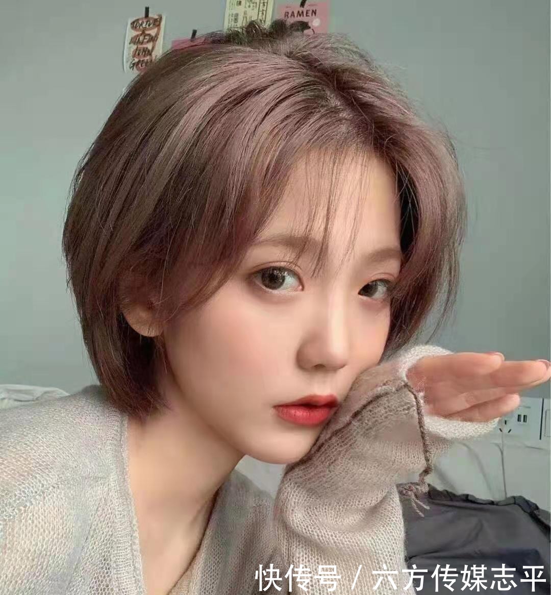 盘点当下流行的短发,“一刀切”满满御姐风,蛋卷发慵懒温柔