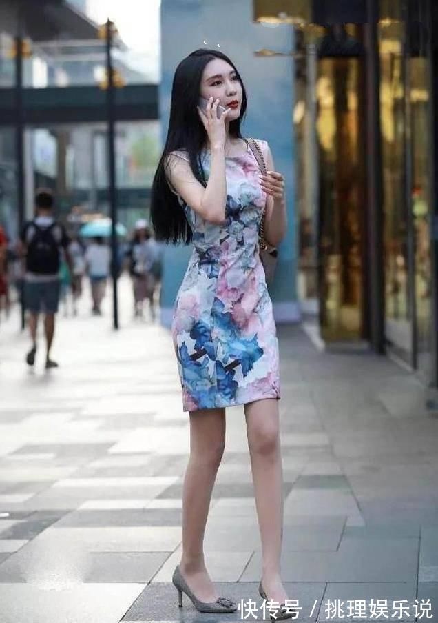 气质|简约清新的连衣裙,好看时髦又利落,更加衬托你的好身材