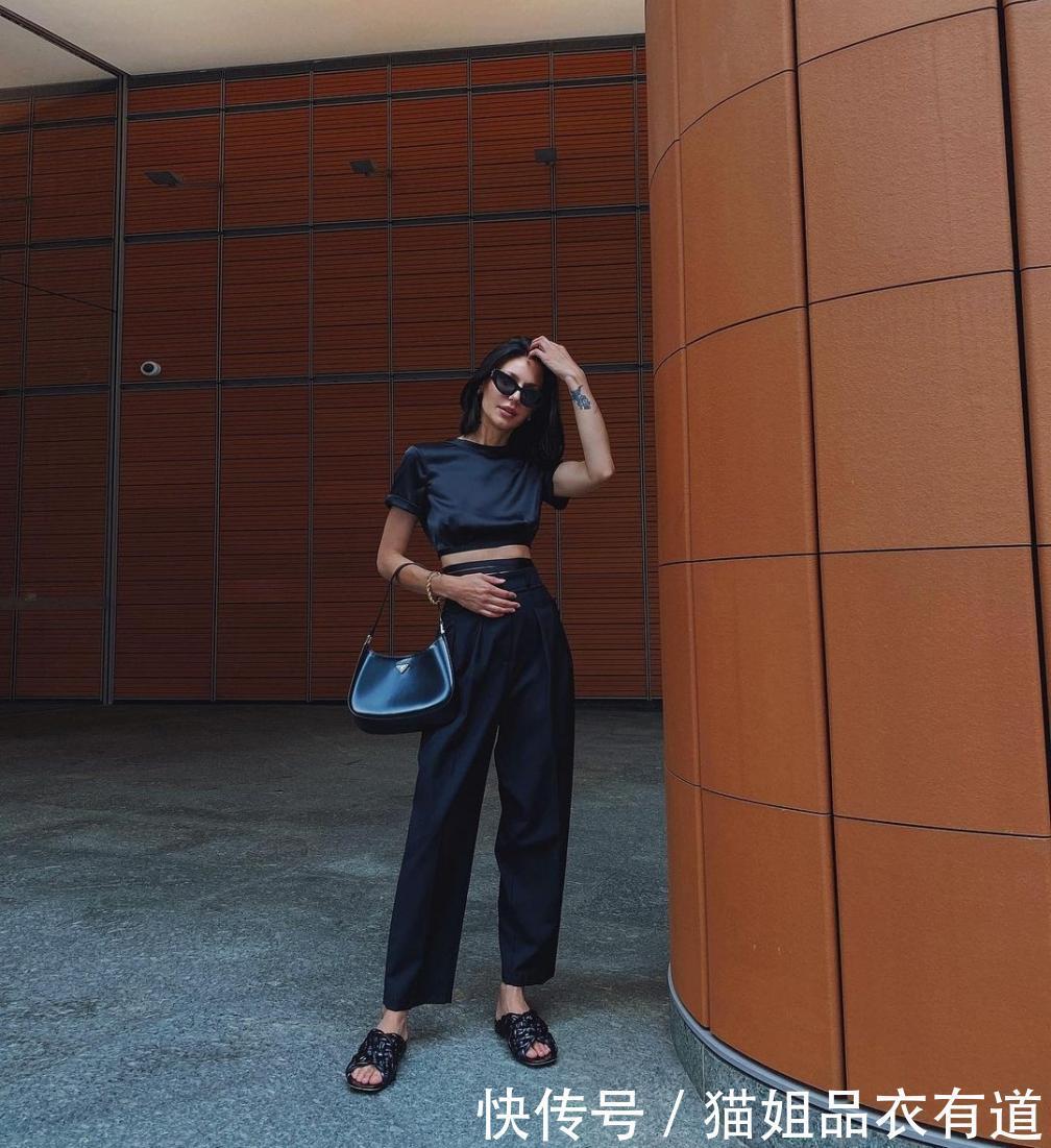 五一出行,要穿得舒适、大方一些,“裤装配平底鞋”就足够你美了