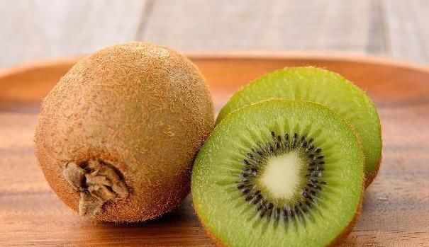 血脂高不要慌，4类“食物”来帮忙，降低胆固醇，血脂更平稳！