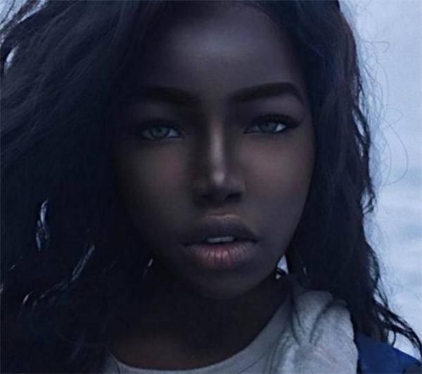 她是“最美黑人女孩”，因长得太漂亮，家人从不敢让她单独外出