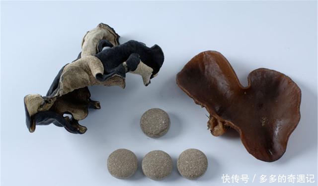 做法|木耳别再炒肉了,教你新做法,酥脆咸香,天天吃都不腻!