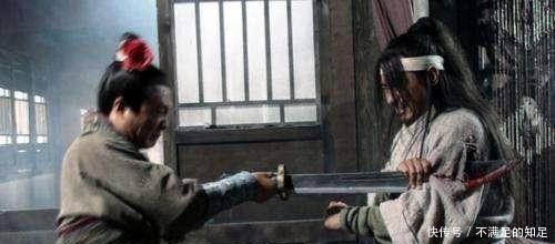 李逵和武松都反招安,为何宋江要砍李逵,却不敢动武松!