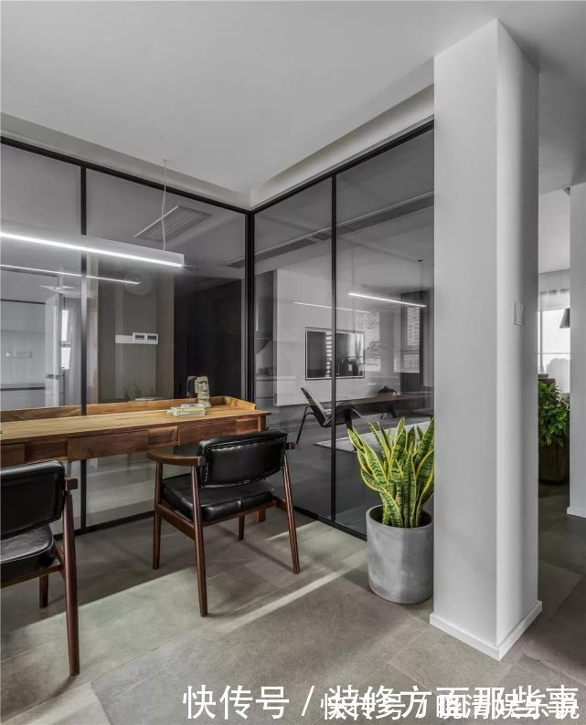 卫生间|143平简约四居室,水泥灰和原木风的家具打造的空间,让人羡慕