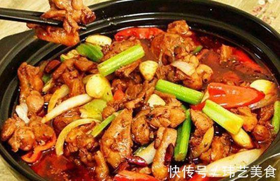 小炒肉|美食推荐:鸡公煲、黄豆芽拌粉、泡椒小煎鸡、农家小炒肉的做法