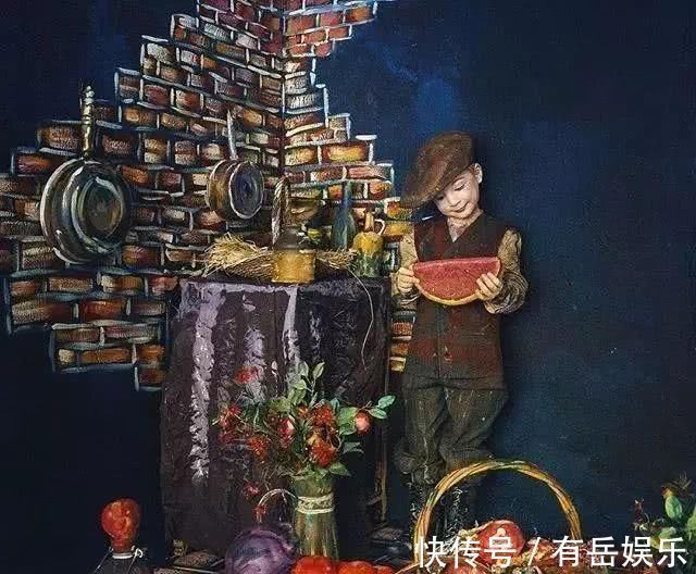 小画家!7岁天才小画家,把真人画进作品,创意堪比毕加索,获得国际认可