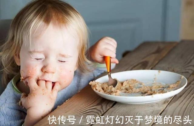 乐乐|孩子身高一直长不高,父母带孩子检查后,才知道“元凶”竟是它