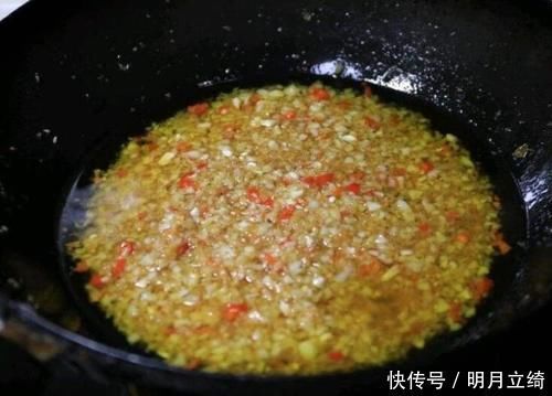 蒸生蚝时,不能直接上锅蒸!多加1步,生蚝不腥不老,口感更鲜嫩