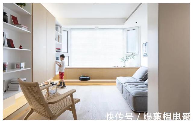 户型|89㎡高颜值美宅，「书墙+地台」的设计很抢眼，轻松住下三代人！