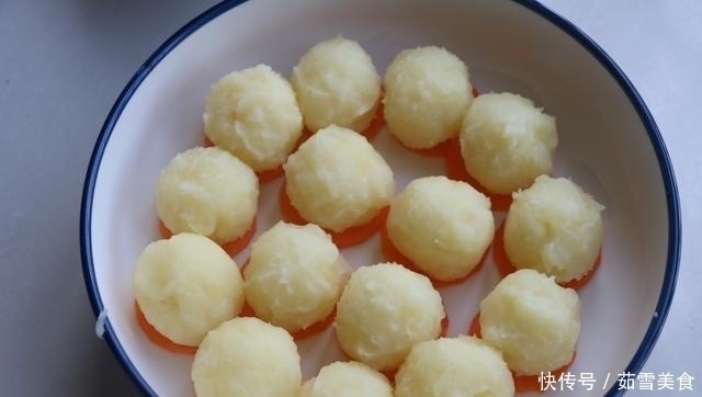 自从学会土豆新吃法，土豆再也不炖了，女儿一口一个停不下来