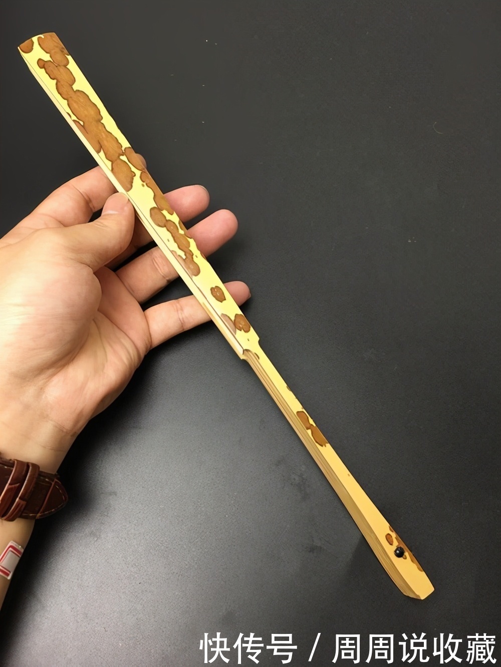 赏扇|正确赏扇?不挨揍,文玩它必须是先得文才会好玩