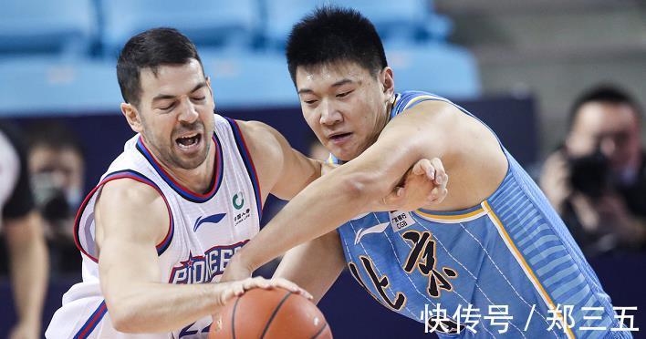林书豪|布朗惊艳首秀,球队看到冠军希望!林书豪22+10+7,首钢复仇天津