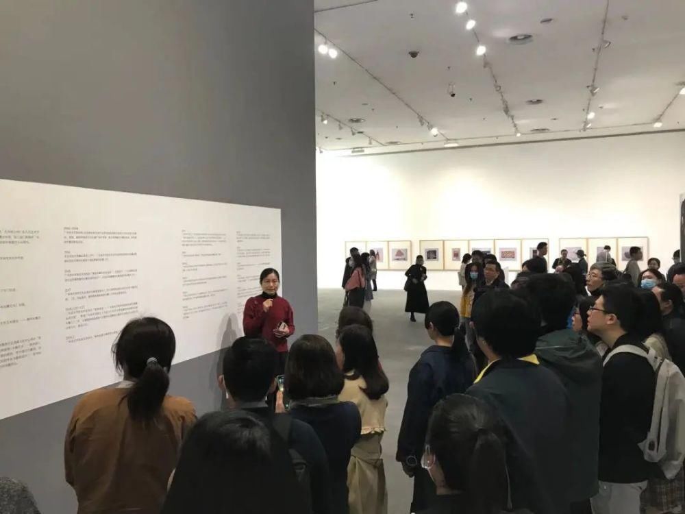  生产|新传统的再发明：作为灵感、遗产和生产的区域民间美术展开展