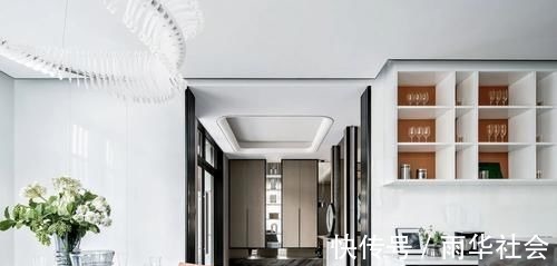 现代人|587㎡最美新中式别墅,处处诗意,第一眼就被玄关惊艳了