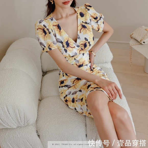 盛夏尼斯南法名媛|女神孙允珠时尚搭配:盛夏尼斯南法名媛向日葵长裙