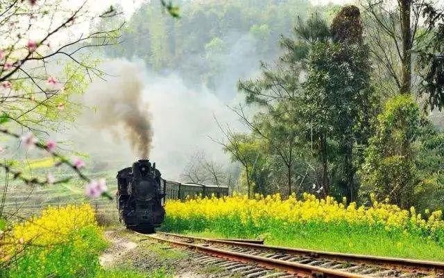 春暖花开之际，想去这些颜值爆表的地方走走