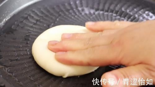 想吃这种肉酥饼不用买,方法跟比例告诉你,新手也能一次成功