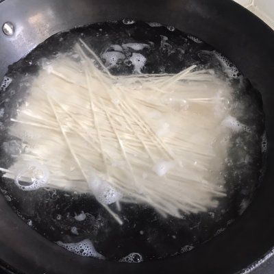 家常|吃不下饭?那是你不会做快手早餐家常炒面,