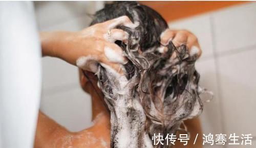 营养均衡|多值:头发多久洗一次,早上还是晚上洗?可能你这么多年都错了