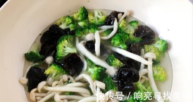 肚子|它是‘清肠第一菜’,每天一盘肠道通瘦的快,肚子越来越小了!