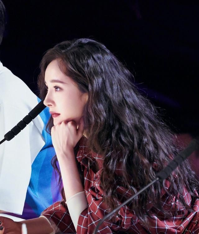 谁剪谁好看的5款发型,水波纹不挑人,人鱼卷减龄又显脸小~