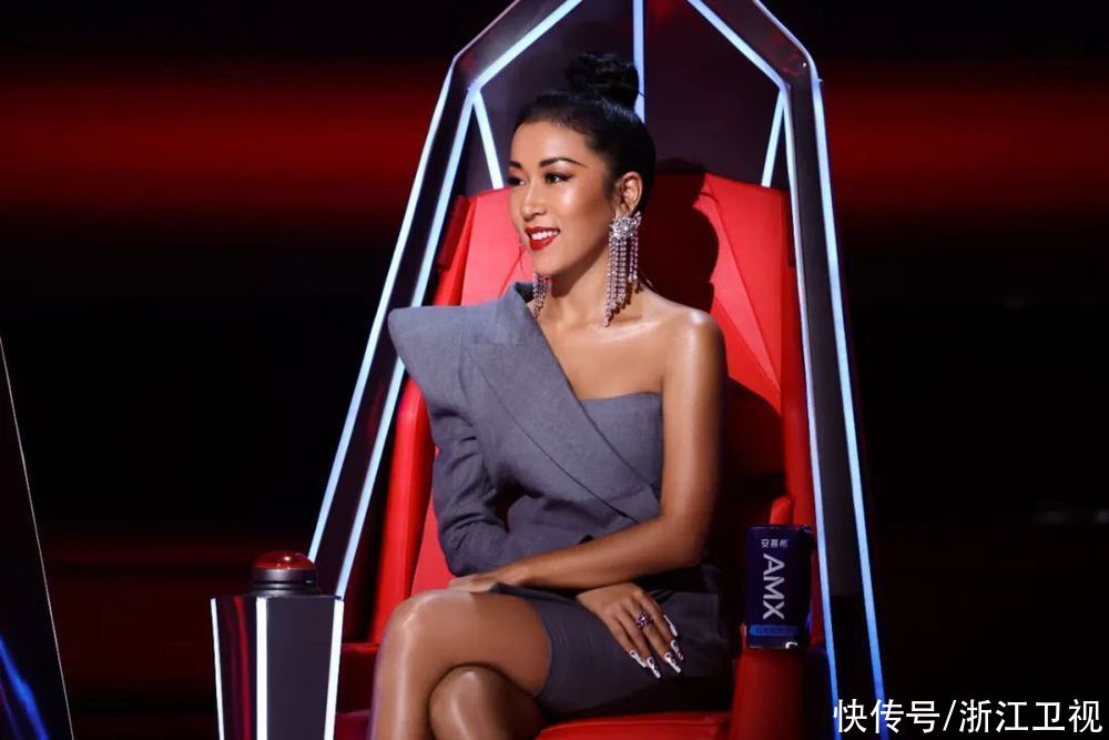 学员|《2021中国好声音》抢人大战白热化，战队洗牌李克勤深陷“甜蜜的烦恼”