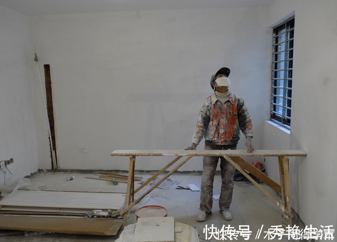 手电筒|入住不到半年,墙面开裂、鼓包又掉皮,都怪你装修时没做好这件事