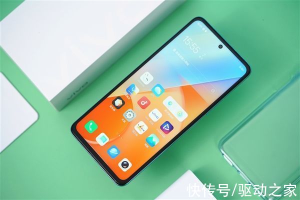 cpu|120Hz高刷+5000大电池 vivo T1电光青图赏