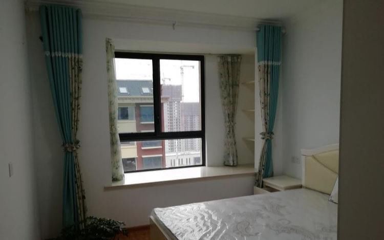 阁楼|老公坚持买顶楼,完工后还挺实用,一层变两层,尤其客厅,漂亮