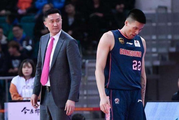 广东宏远|广东宏远揭幕战阵容确定!徐杰出战周鹏轮休,杜锋拒绝输球