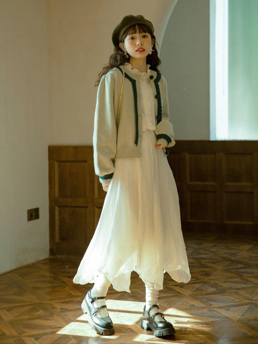 百搭 这些才是“毛衣”的高级穿法,柔软舒适又百搭,轻松穿出气质美