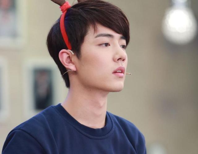 肖战官宣加盟《跨界歌王》，晒出和孙燕姿合照，追星小达人实锤了