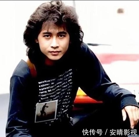 《我們的歌》齊秦退賽，74歲林子祥寶刀未老，單單他卻西風(fēng)殘照？