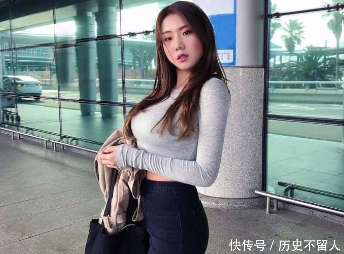 小姐姐|丰满的小姐姐,身穿紧身打底裤,展现的绰约多姿,妩媚性感