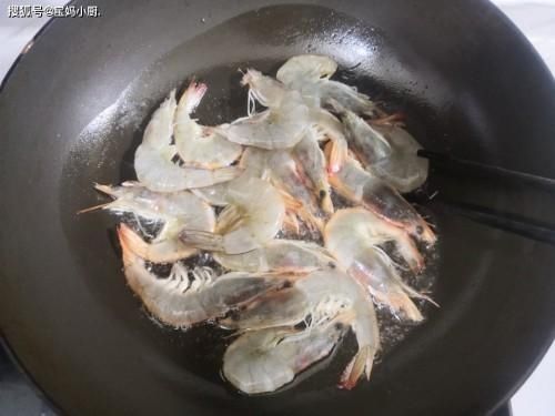 春季常吃这道菜，不长肉还鲜美，比吃猪牛羊肉强，几分钟就上桌
