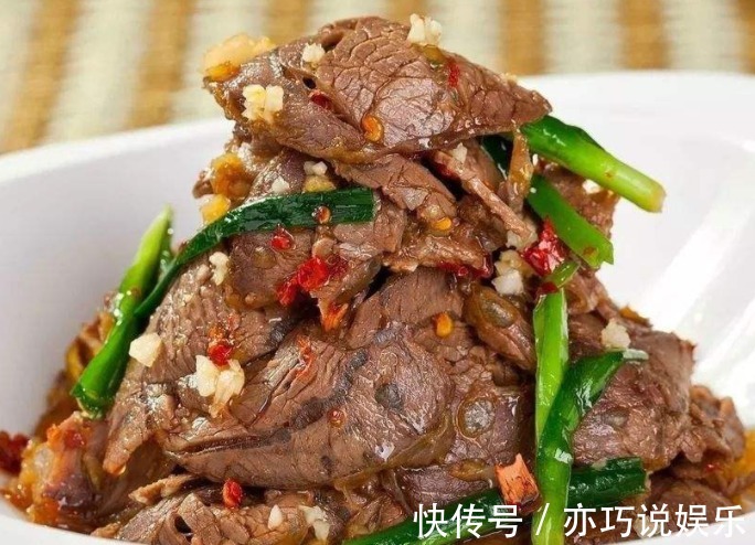 在家也能轻松做出酒店美味,不用为做法发愁,待客饭桌上倍有面