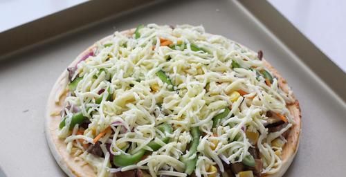 瀑布|自制美味诱人的大披萨,瀑布拉丝老过瘾了,比必胜客里的还好吃!