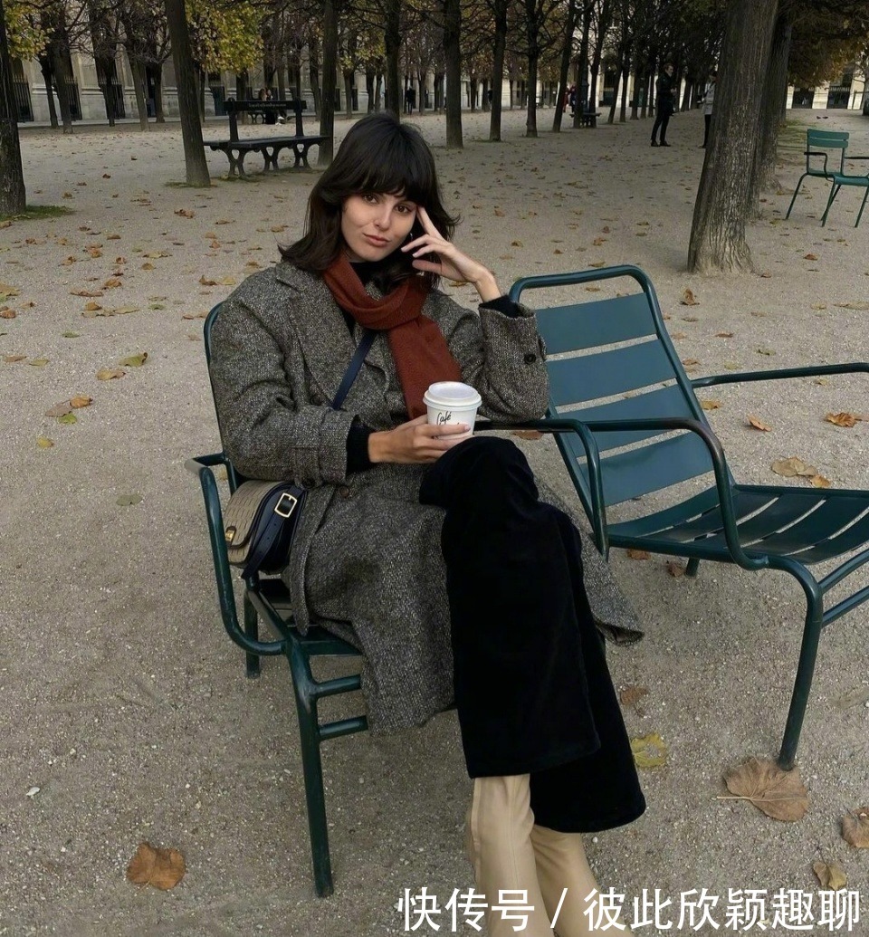 学会|法国街拍真迷人!学会以下穿法,你也能打造有品味的秋冬look