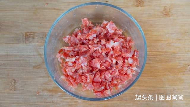 早餐别吃包子馒头了,1块钱饺子皮,5种巧用,美味解馋,孩子最爱