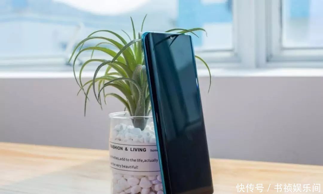 手机|曲面屏、直面屏,傻傻分不清!而且曲面屏真的比直面屏好?