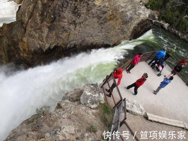 老板|世界上最“倒霉”的老板自从开了家瀑布酒店，就惹“祸”上身